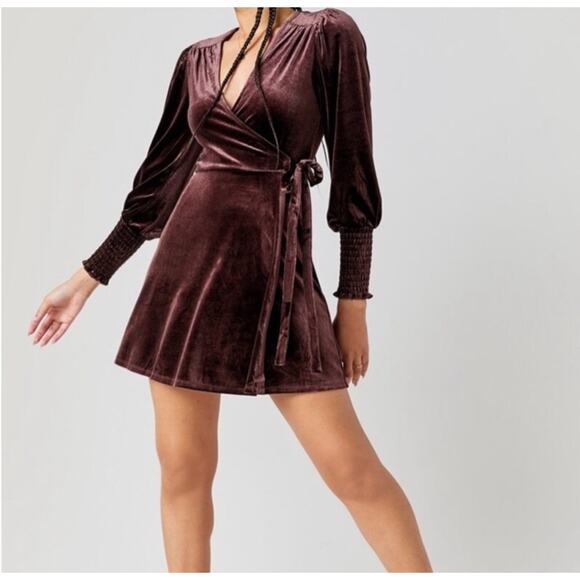Francesca’s Women’s Mini Dress Wrap Blue Rain Velvet Brown Size XL NWT - Picture 1 of 14